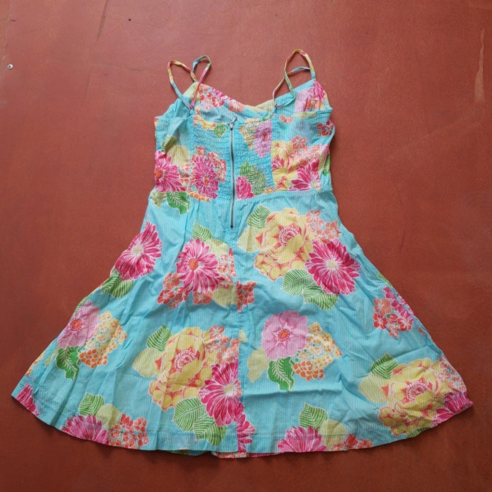 Dress - Picture 2 of 2